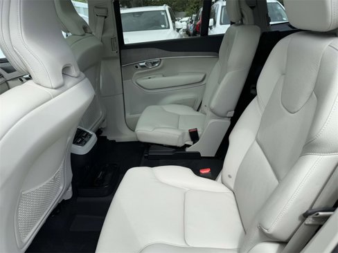 Used 2024 Volvo XC90 B6 Plus w/ Protection Package image 10