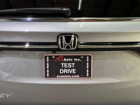 Used 2023 Honda Odyssey Touring image 16