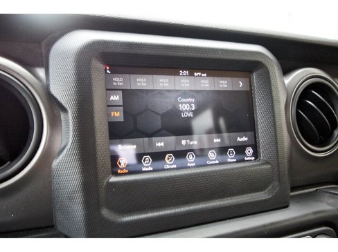 Used 2023 Jeep Gladiator Sport image 21