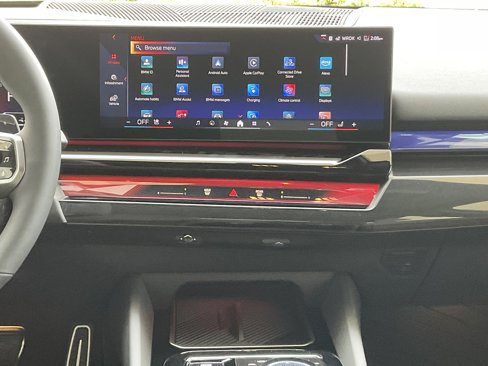 New 2026 BMW 550e xDrive image 15