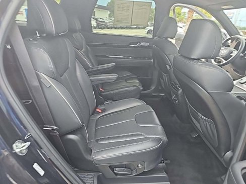 Used 2024 Hyundai Palisade Calligraphy image 11
