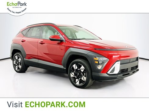 Used 2025 Hyundai Kona SEL image 1