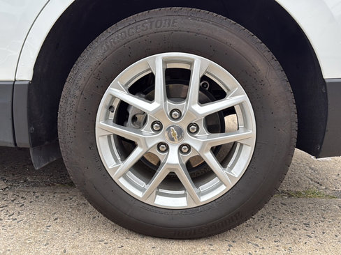 Certified 2024 Chevrolet Equinox LT image 10