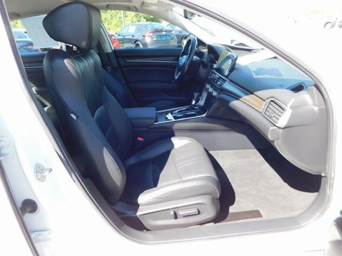 Used 2019 Honda Accord EX-L image 18
