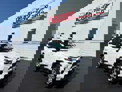 Certified 2024 Toyota RAV4 LE image 1