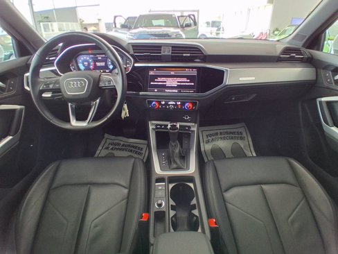 Used 2023 Audi Q3 2.0T Premium image 10