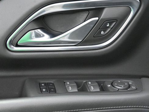 Used 2023 Chevrolet Tahoe Z71 image 12