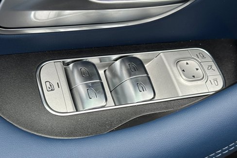New 2026 Mercedes-Benz GLS 580 4MATIC image 13