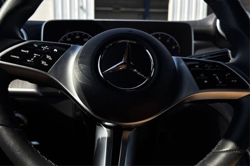 Used 2024 Mercedes-Benz GLC 300 4MATIC image 18