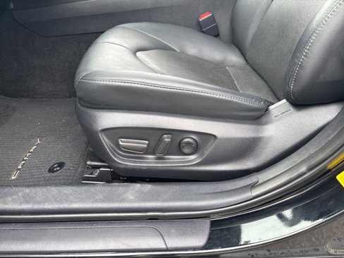 Used 2023 Toyota Camry XLE image 10