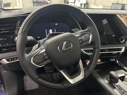 New 2025 Lexus RX 450h AWD w/ Luxury Package image 12