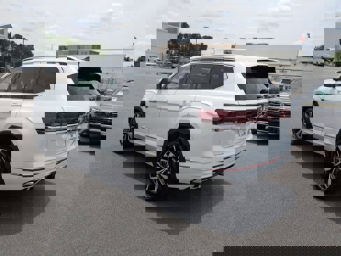 New 2025 Volkswagen Atlas SEL Premium R-Line image 5