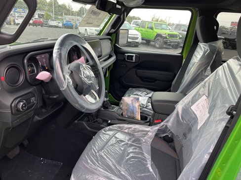 New 2025 Jeep Gladiator Rubicon image 2