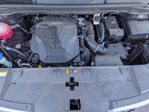 Used 2024 Kia Carnival LX image 13