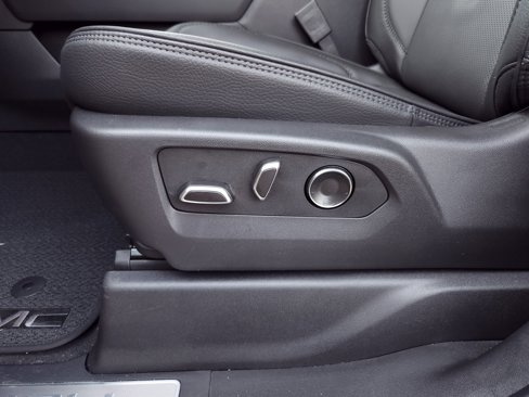 New 2025 GMC Sierra 2500 Denali w/ Denali Reserve Package image 11