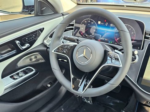 New 2026 Mercedes-Benz E 350 4MATIC Sedan image 28