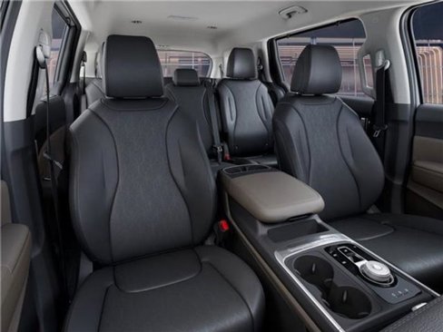 New 2026 Kia Carnival EX image 15