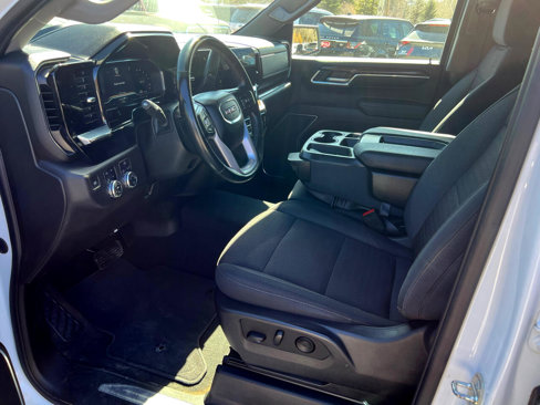 Used 2023 GMC Sierra 1500 SLE image 14