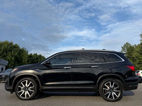 Used 2021 Honda Pilot Touring image 2