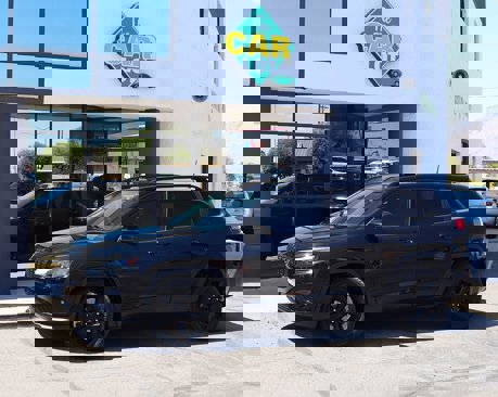Used 2020 Jeep Cherokee Latitude Plus image 4