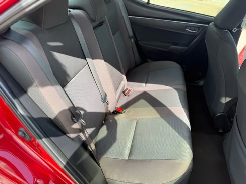 Used 2019 Toyota Corolla LE image 25