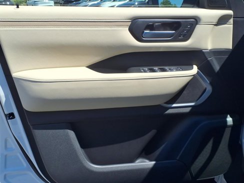 New 2025 Nissan Armada Platinum w/ Convenience Package image 12