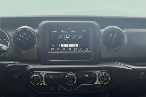Used 2023 Jeep Wrangler Willys image 10