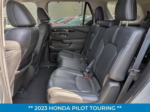Used 2023 Honda Pilot Touring image 28