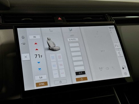 New 2026 Land Rover Range Rover Velar Dynamic SE image 15