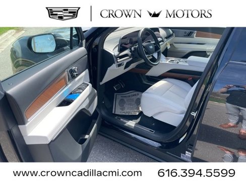 New 2026 Cadillac Vistiq Sport image 21