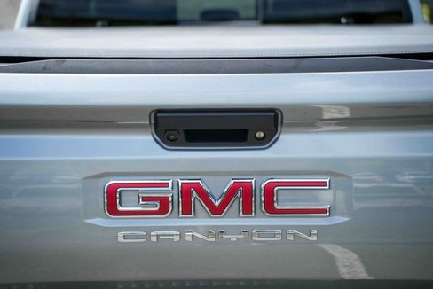 Used 2025 GMC Canyon AT4 image 11