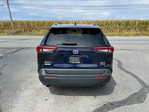 Used 2021 Toyota RAV4 XLE image 8