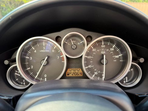 Used 2006 MAZDA MX-5 Miata Touring w/ Appearance Pkg image 12