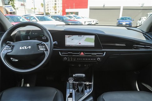 Used 2025 Kia Niro EX image 13