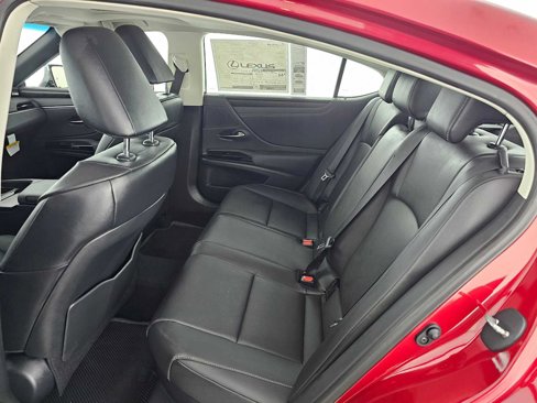 New 2025 Lexus ES 300h w/ Premium Package image 16