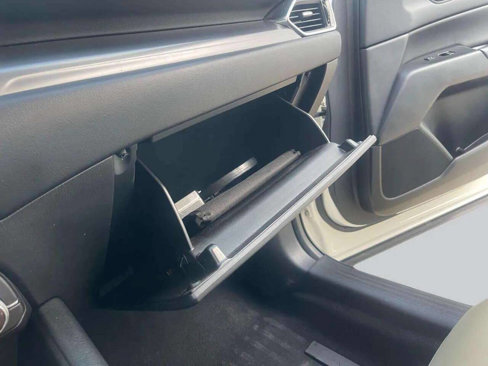 Used 2019 MAZDA CX-5 Touring image 19