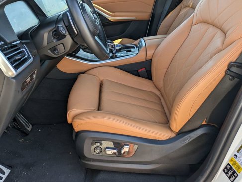 Used 2023 BMW X5 xDrive40i w/ Executive Package image 13