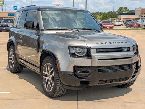 New 2025 Land Rover Defender 90 X-Dynamic SE image 7