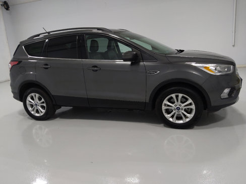Used 2018 Ford Escape SEL w/ Ford Safe & Smart Package image 11