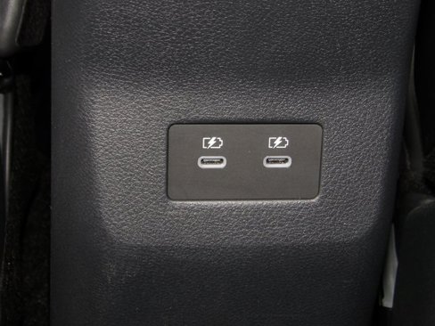 Certified 2025 Nissan Kicks SR image 23