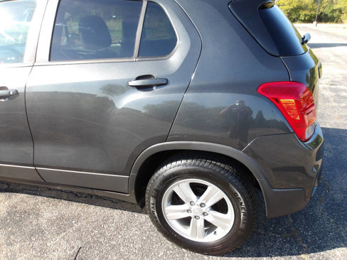 Used 2019 Chevrolet Trax LS w/ Tint and Cruise Package image 34