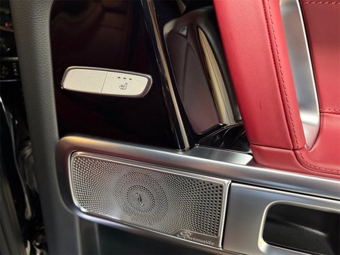 Used 2025 Mercedes-Benz G 63 AMG 4MATIC w/ Manufactur Interior Package image 18