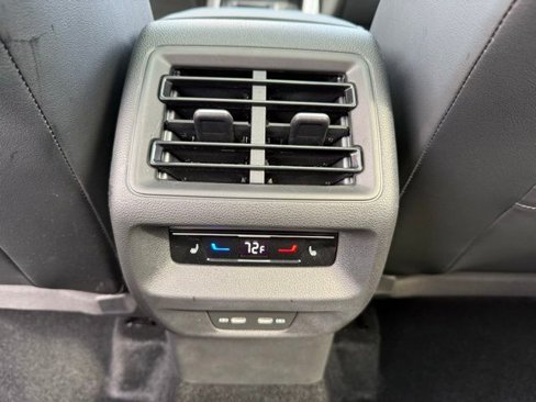 Certified 2025 Volkswagen Tiguan SEL R-Line image 30