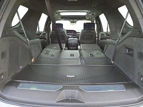 Used 2022 Cadillac Escalade Sport Platinum image 43