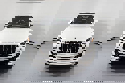 New 2023 Maserati Levante GT image 7