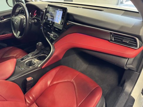Used 2023 Toyota Camry XSE image 5