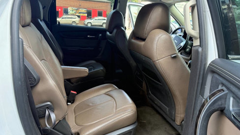 Used 2017 GMC Acadia Limited SLT image 14