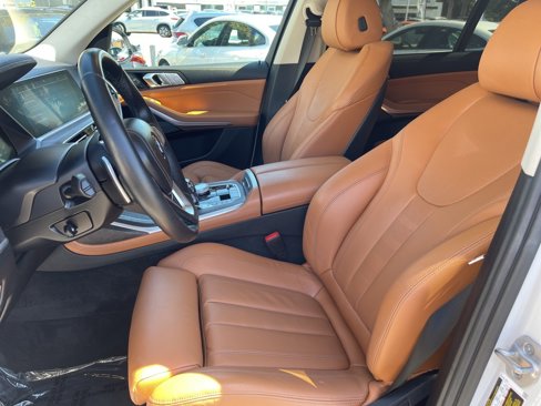 Used 2022 BMW X7 xDrive40i w/ Premium Package image 13