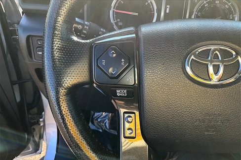 Used 2024 Toyota 4Runner TRD Off-Road Premium image 18
