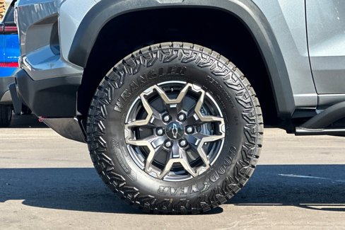 New 2026 Chevrolet Colorado ZR2 image 25